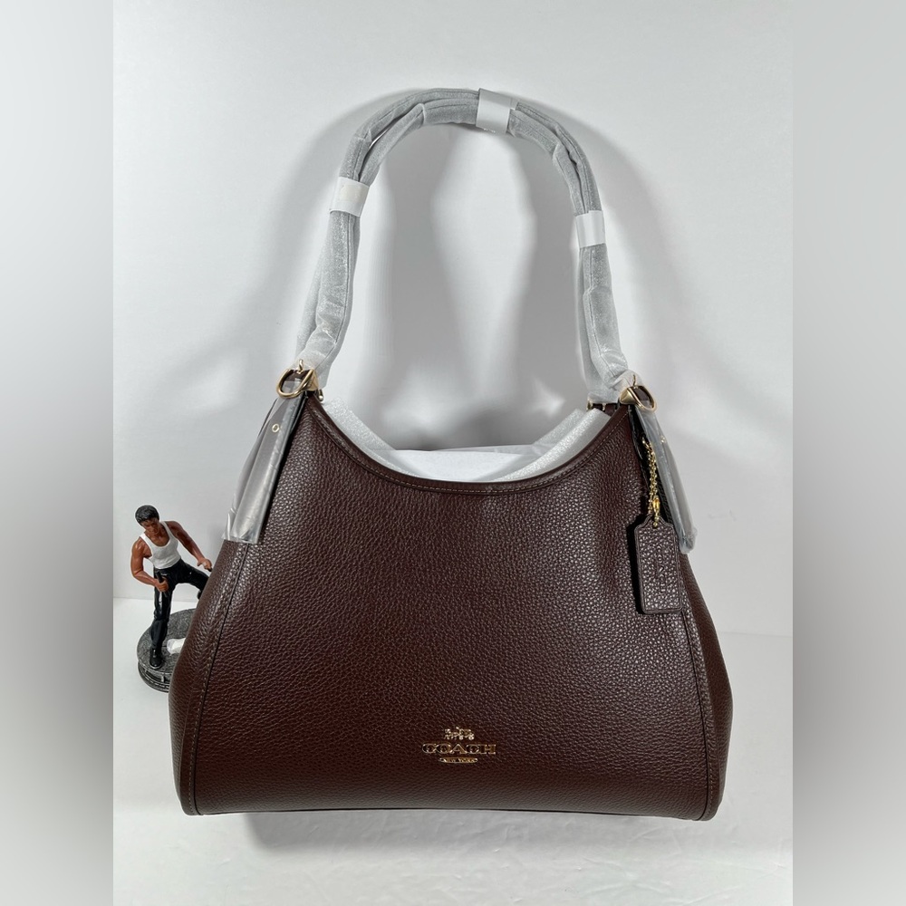 Sold ❌NWT Coach Erin Shoulder Bag In pebble Leather In Gold/Maple